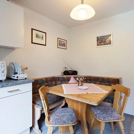 Gaestehaus Hoeck Apartment