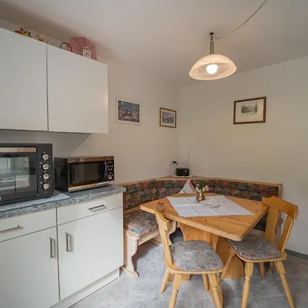Appartement Gaestehaus Hoeck *